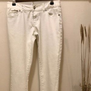 Delia's Olivia Style denim skinny jeans